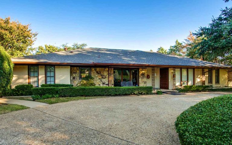 Avalon Memory Care Glendora, Dallas, TX 1