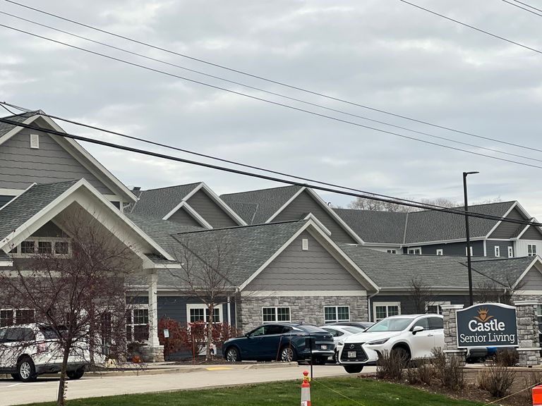 Castle Senior Living - Grand Hills Castle, New Berlin, WI 3