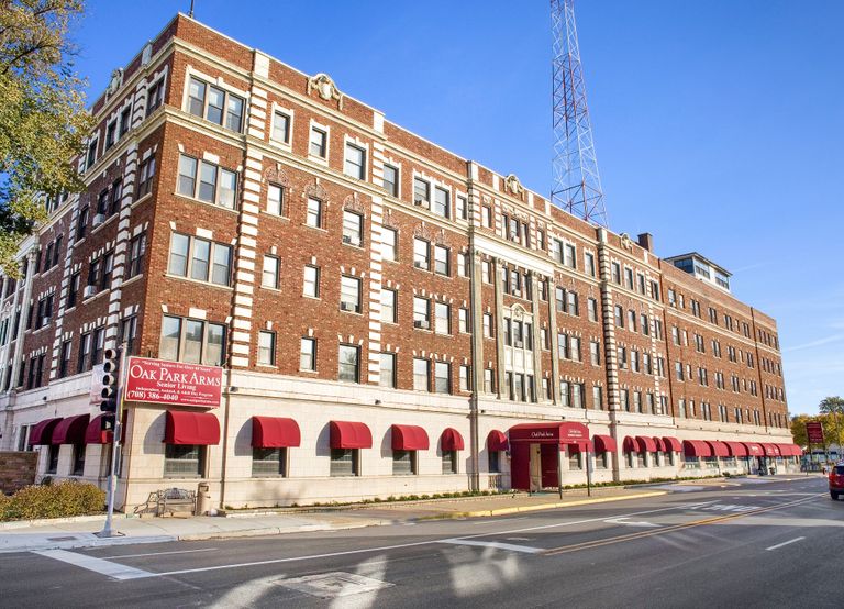 Oak Park Arms, Oak Park, IL 1