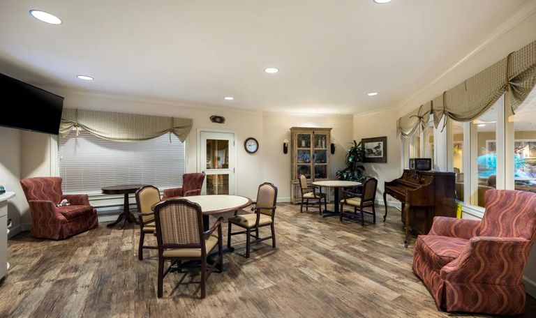 The Hampton Memory Care, Tumwater, WA 3