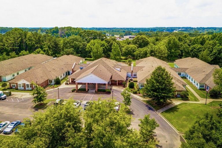 Bridgewood Gardens, Albertville, AL 1