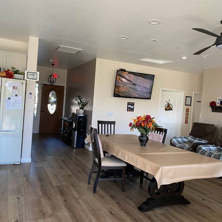 Silver Creek Assisted Living, Peoria, AZ 1