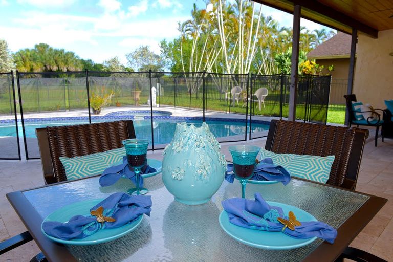 Golden Swan Of Boca - ALF, Boca Raton, FL 2