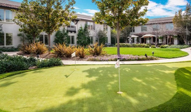 Oakmont Of Santa Clarita, Santa Clarita, CA 1