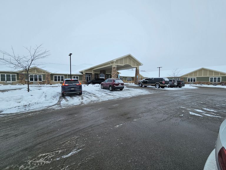 The Courtyard at Oshkosh Assisted Living and Memory Care, Oshkosh, WI 3