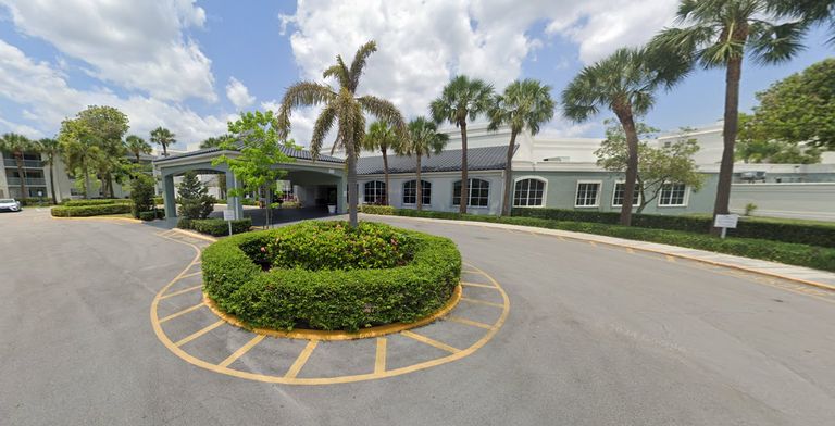Oasis Living Quarters, Fort Lauderdale, FL 1