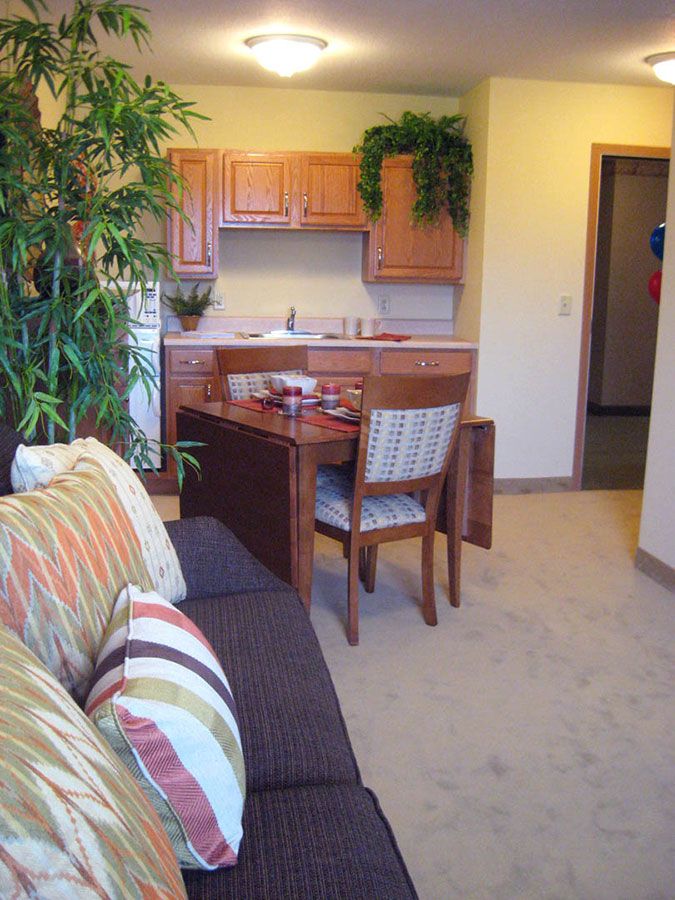 Castle Manor: Supportive Living, Lincoln, IL 3