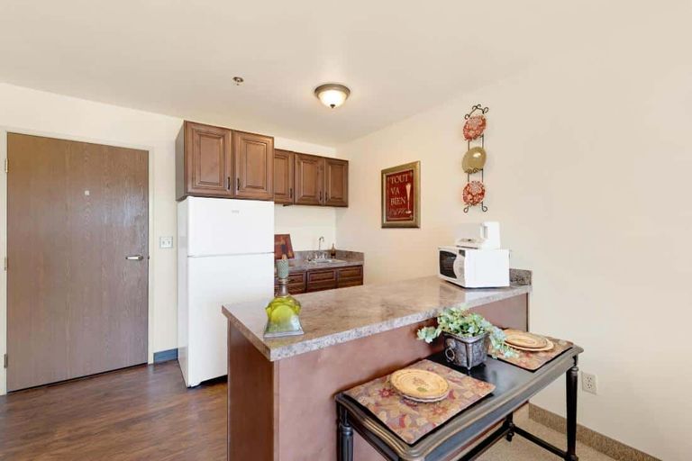 Royal Columbian Retirement Inn, Kennewick, WA 3