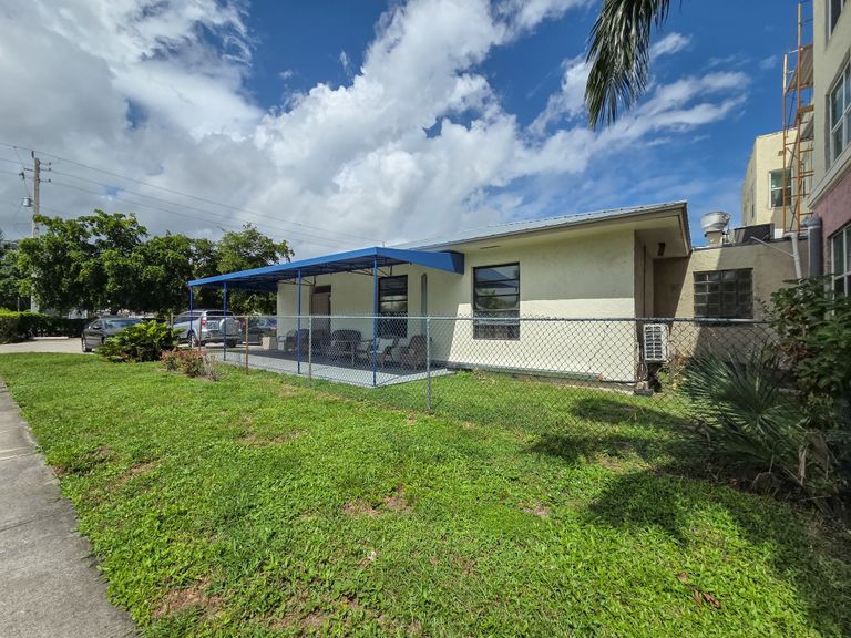 Windsor Court, West Palm Beach, FL 3