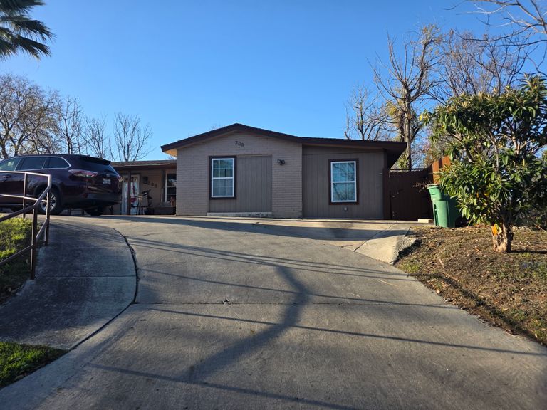 Mendoza Assisted Living, San Antonio, TX 1