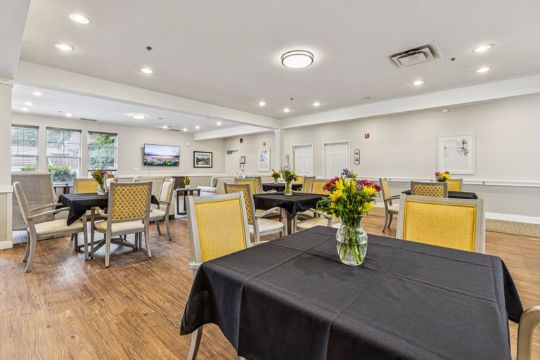 HomePlace at Burlington by Cogir, Burlington, WA 3