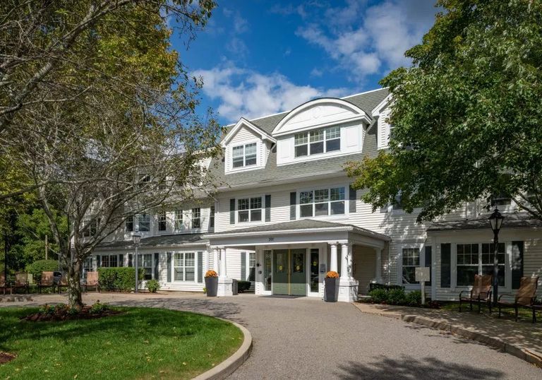 Charter Senior Living of Dedham, Dedham, MA 1