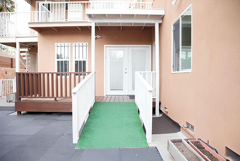 Eilat's Manor, Los Angeles, CA 2