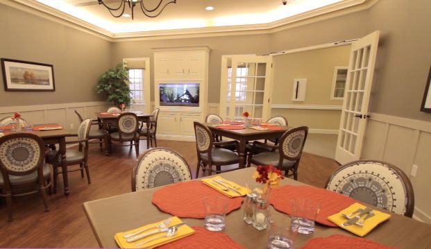 Colonial Oaks at Arlington, Arlington, TX 3