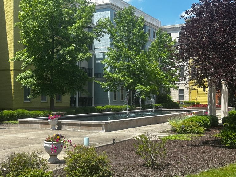 The Retreat at the Stratford, Carmel, IN 3