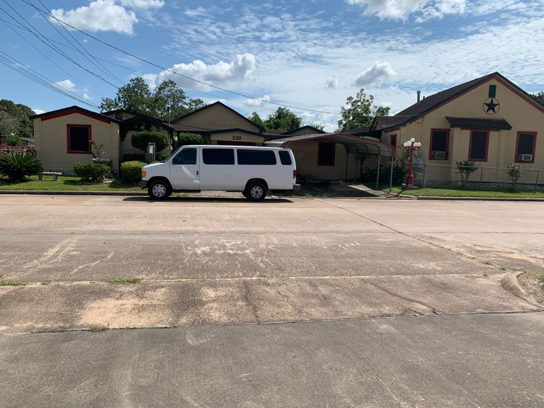 White's Cottage Center, Angleton, TX 3