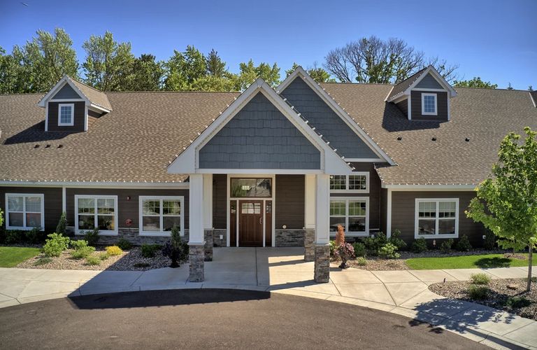 Suite Living Senior Care - Little Canada, Little Canada, MN 2