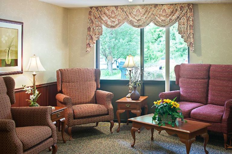 Marmet Center, Marmet, WV 3