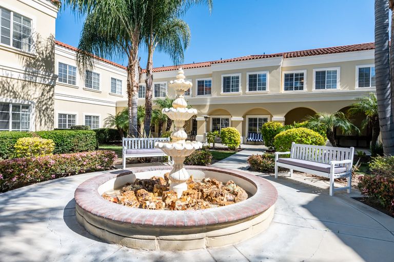 San Juan Hills Healthcare Center, San Juan Capistrano, CA 3