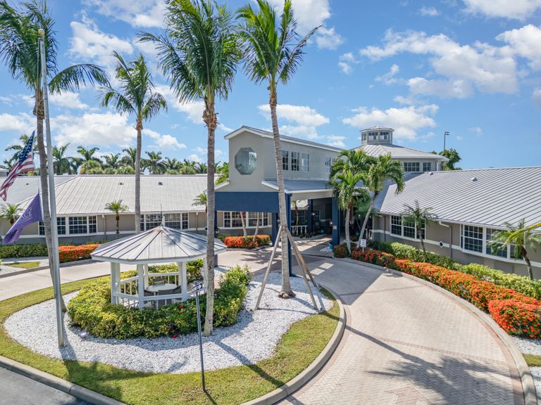 Barrington Terrace of Fort Myers, Fort Myers, FL 1