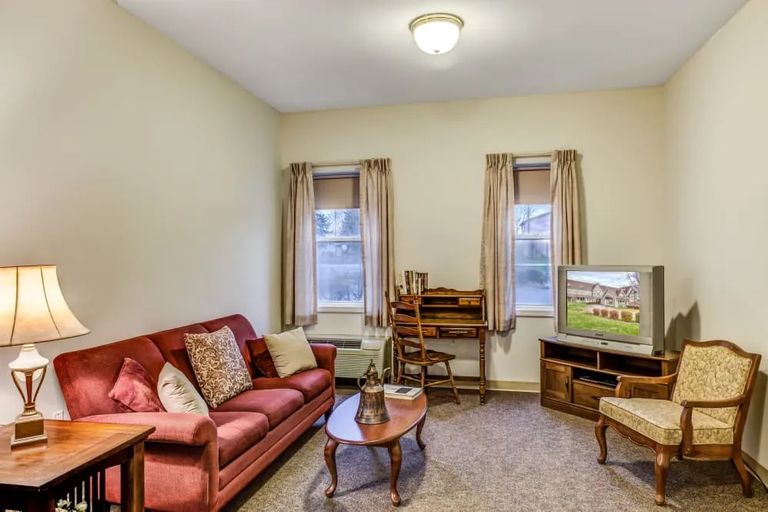 Grand Victorian of Sycamore, Sycamore, IL 2