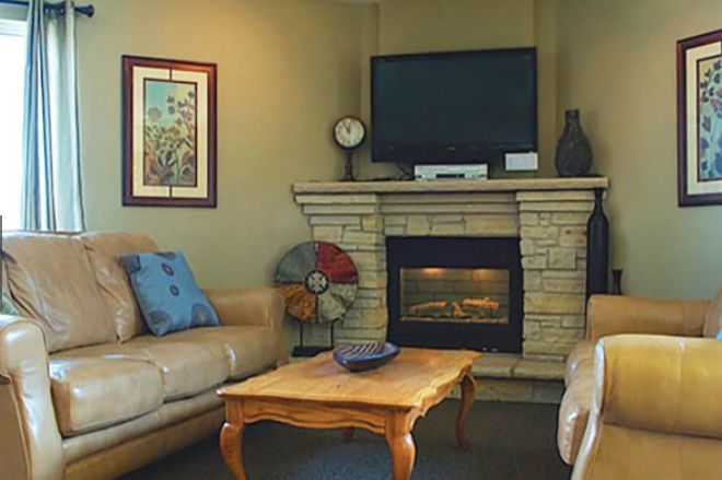 Pinicon Place, Anamosa, IA 2