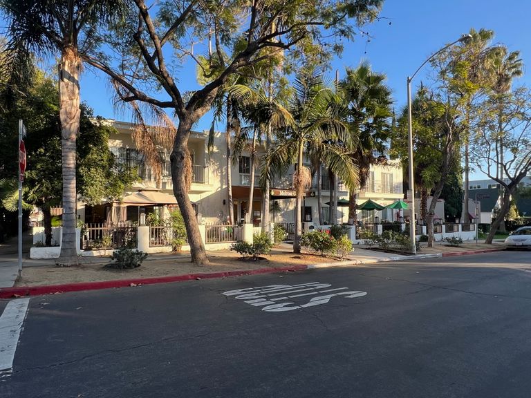 Melrose Gardens, Los Angeles, CA 1