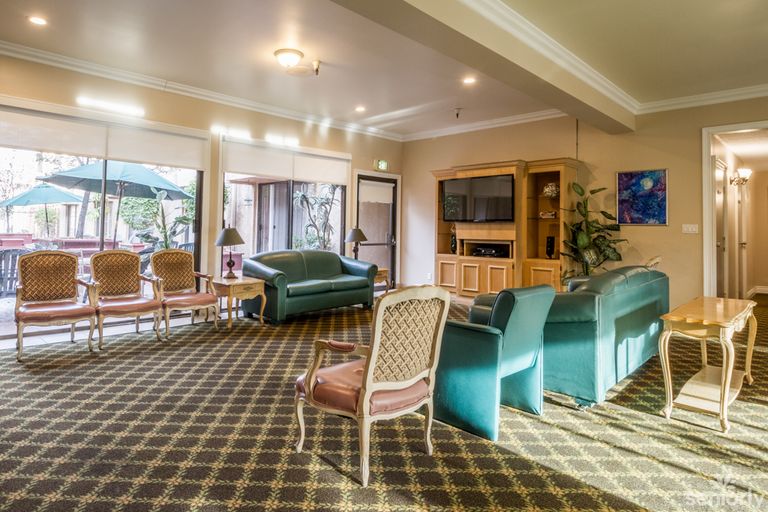 Holiday Villa East, Santa Monica, CA 3