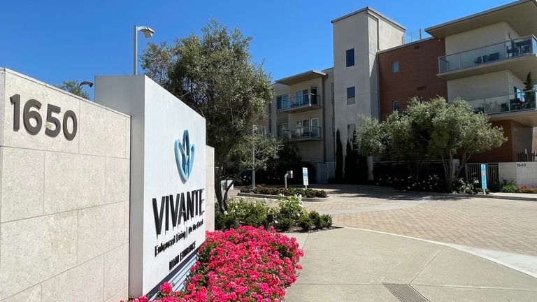 Vivante - Newport Mesa, Costa Mesa, CA 3
