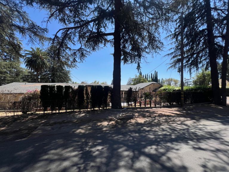 North Lake Villas, Altadena, CA 3