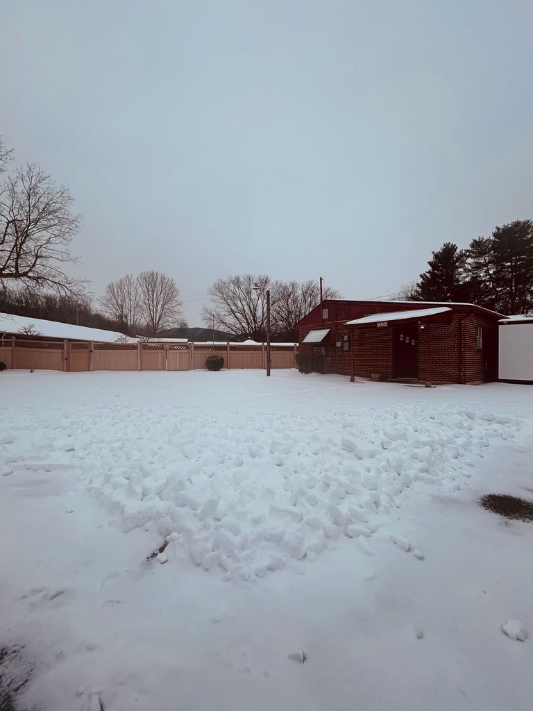 Cave Creek Alf, Troutville, VA 2