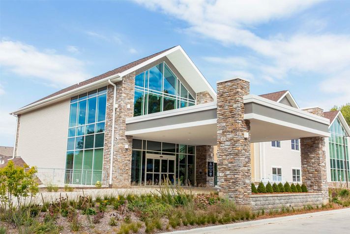 Cottage Grove Place, Cedar Rapids, IA 1