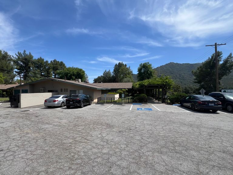 Oakpark Healthcare Center, Tujunga, CA 1