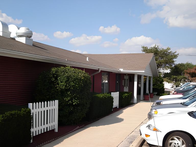 Bloomington Rehabilitation & Health Care Center, Bloomington, IL 2