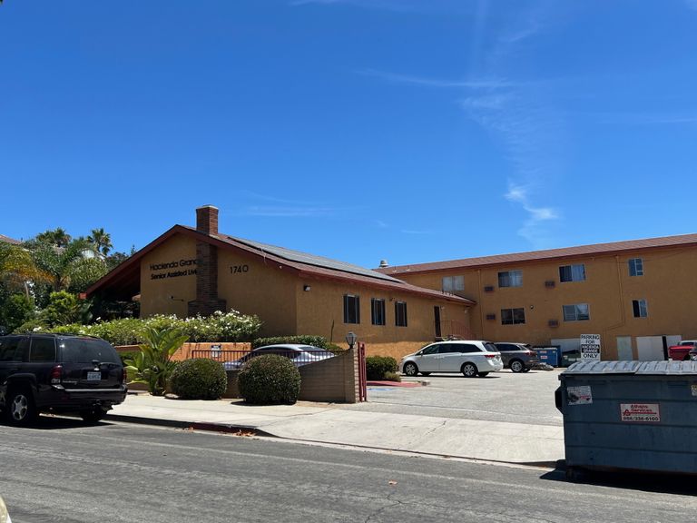 Hacienda Grande Senior Assisted Living, Long Beach, CA 2
