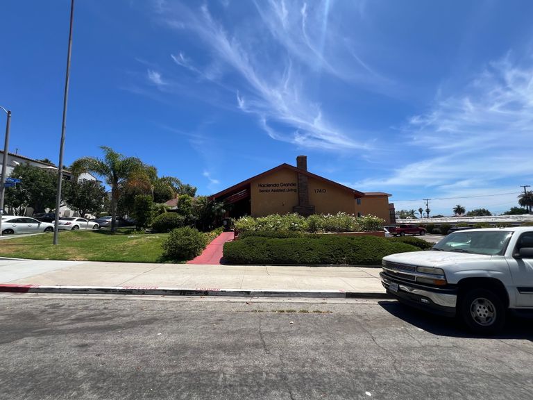 Hacienda Grande Senior Assisted Living, Long Beach, CA 3