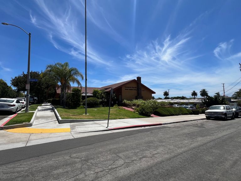 Hacienda Grande Senior Assisted Living, Long Beach, CA 1