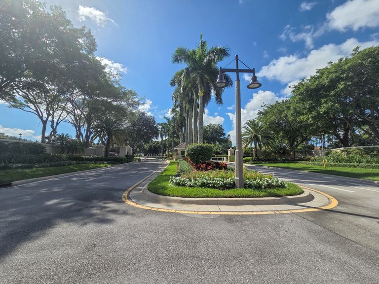 Vi at Lakeside Village, Lantana, FL 3