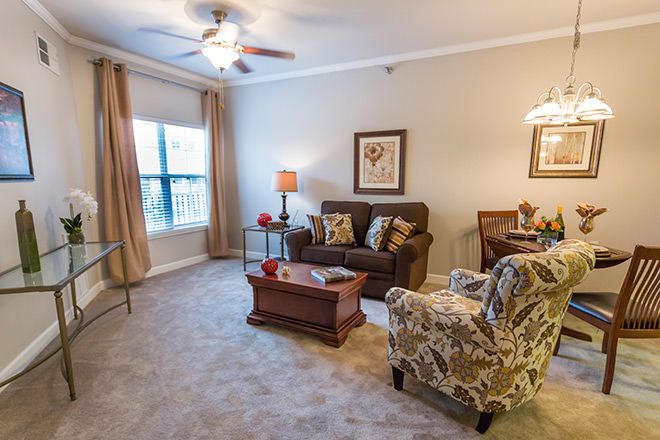 Town Village Of Leawood, Leawood, KS 1