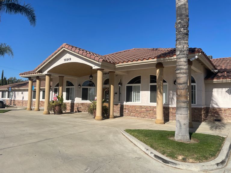 The Gardens of Riverside (UPDATED) - Get Pricing, See 12 Photos & See ...