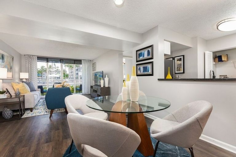 UpsideHoM Dania Beach, Dania Beach, FL 3