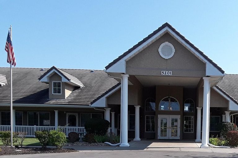 Colonial Oaks Senior Living at Leawood, Leawood, KS 1