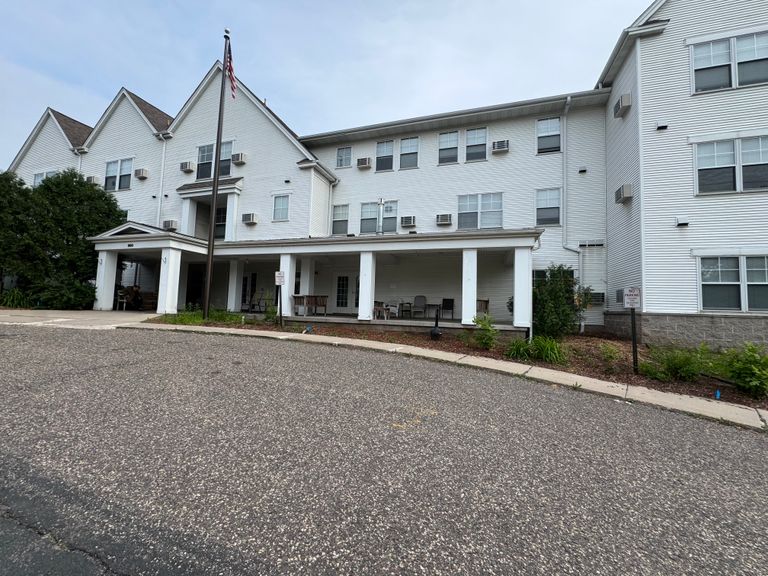 Crest View On 42nd, Columbia Heights, MN 3