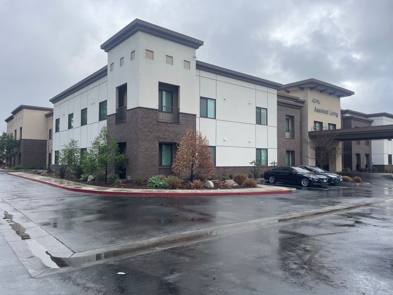 Aqua Ridge Of Montclair, Montclair, CA 3