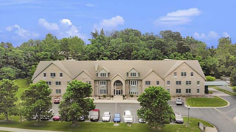 GreenTree at Westwood, Columbus, IN 3