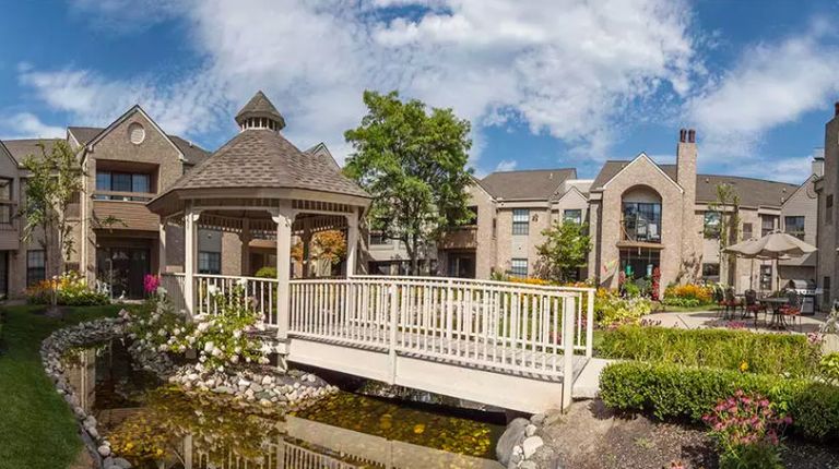 Waltonwood University, Rochester Hills, MI 1