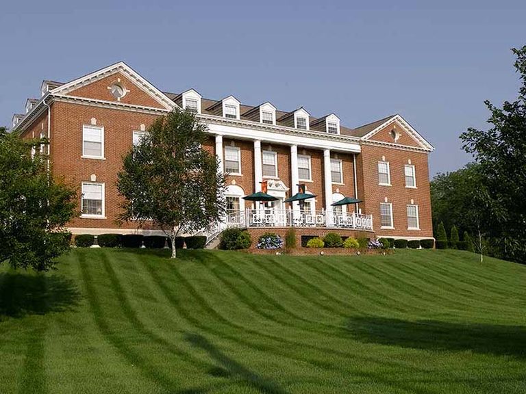 Atria Larson Place, Hamden, CT 1