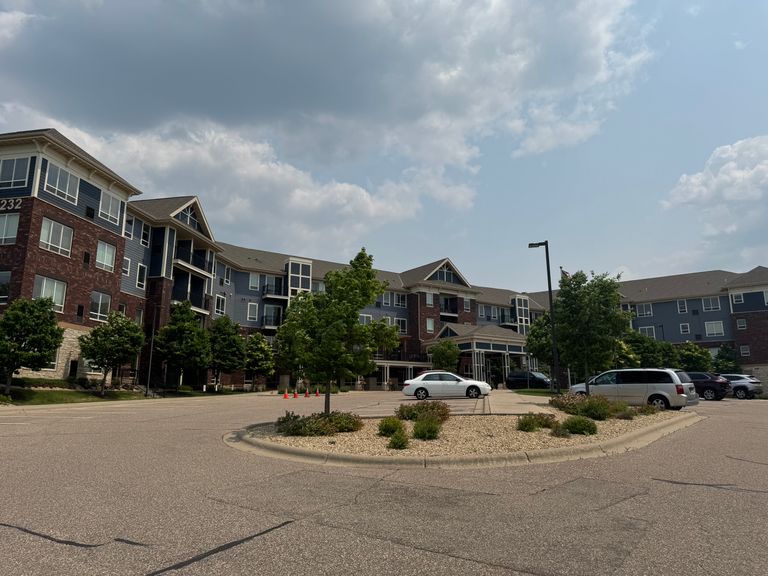 Eagan Pointe Senior Living, Eagan, MN 2