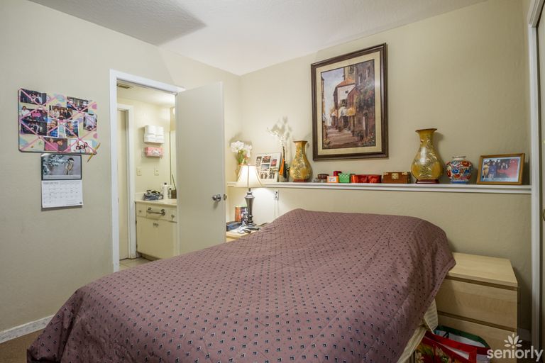 Damenik's Home (SSF), South San Francisco, CA 3