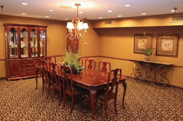 Regency Suites Regency at South Shore, Erie, PA 1